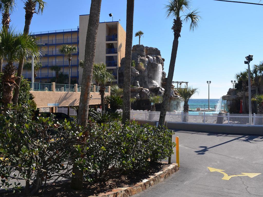 Days Inn By Wyndham Panama City Beach/Ocean Front Exterior foto
